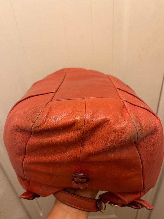 Coach, please check all picture of condition - Picture 6 of 17